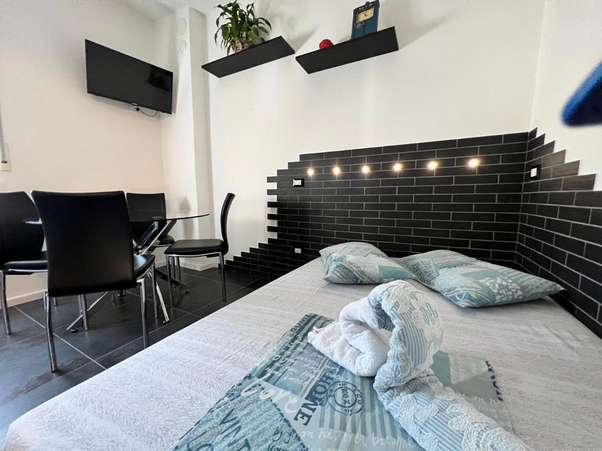 Blaxej Intero appartamento a Verona Esterno foto